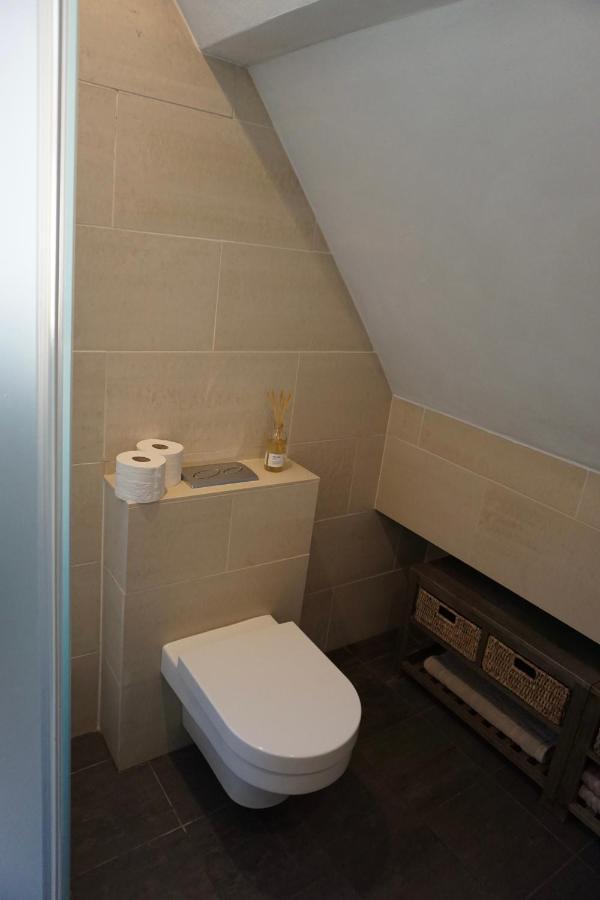 Perfectly Located Private Room Oaks And Beeches Sassenheim Exterior photo